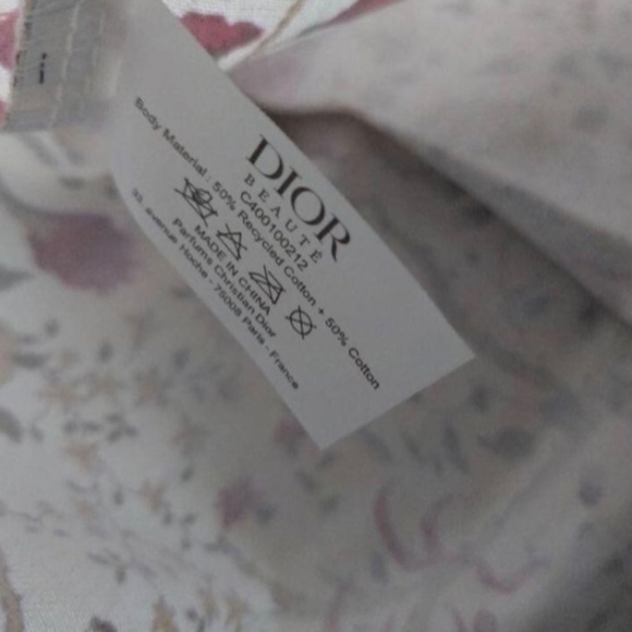 Christian Dior Tiger Pattern 2023 Model Tote Bag Novelty 13in x 14in - Picture 2 of 4